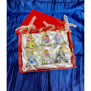 Vintage Two's Company Chintz Mini Bell Set with all the tags and names